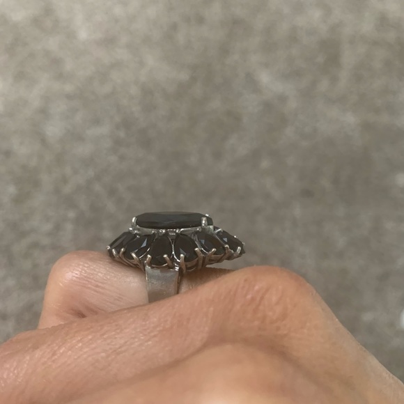 Vintage antique black onyx statement cocktail ring - Picture 3 of 5